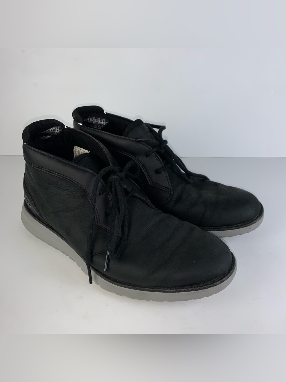 UGG Union Men's Chukka Boot Black Leather 7 Lace Up Work Comfort Casual Shoes